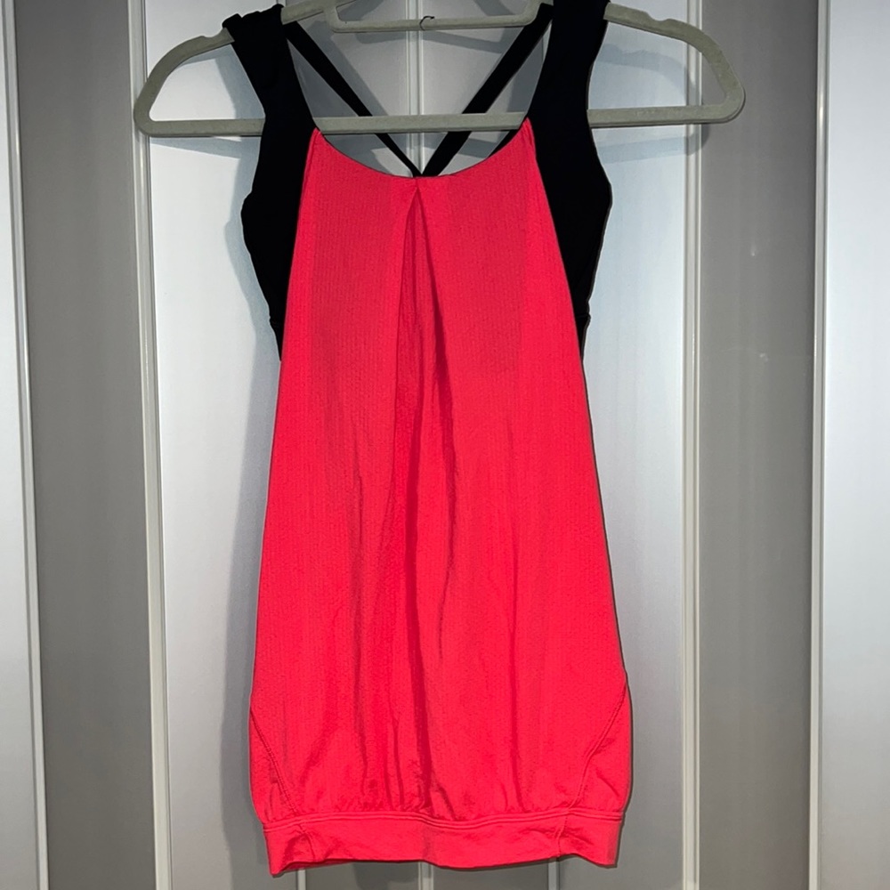 Lululemon coral top with built in sports bra size 4